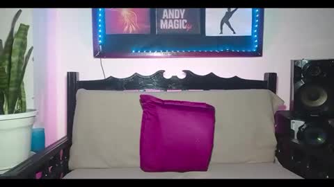 Snapshot of andy_magic_ chatting on 11-27-25, 02:35 andy_magic_ online show from 11-27-25, 02:35