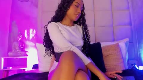 Snapshot of andy_miiller chatting on 09-18-25, 01:24 Andy online show from 09-18-25, 01:24