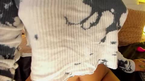 Snapshot of andy_miiller chatting on 09-29-25, 01:16 Andy online show from 09-29-25, 01:16