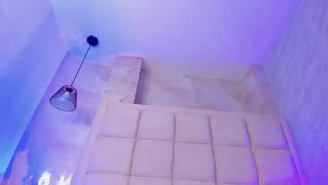 Snapshot of andy_miiller chatting on 11-12-25, 01:11 Andy online show from 11-12-25, 01:11