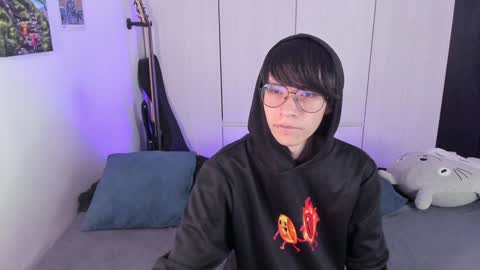 Snapshot of andy_twiink chatting on 12-19-24, 08:45 twx Andy twink3 online show from 12-19-24, 08:45