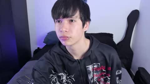 Snapshot of andy_twiink chatting on 10-30-25, 05:42 twx Andy twink3 online show from 10-30-25, 05:42