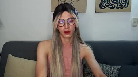 Snapshot of andy_vander chatting on 09-18-25, 03:08 Andy van der Rose online show from 09-18-25, 03:08