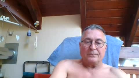 Snapshot of andybayern chatting on 07-23-26, 04:27 andybayern online show from 07-23-26, 04:27