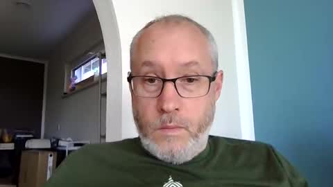 Snapshot of andyberg8 chatting on 05-22-26, 06:53 Andy online show from 05-22-26, 06:53