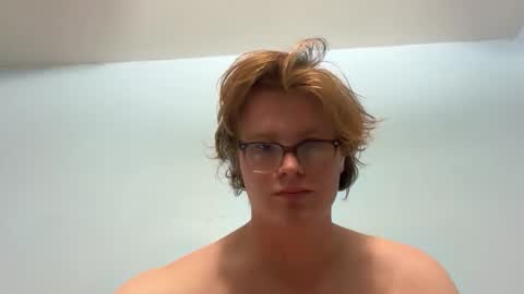 Snapshot of andyhasabigdick chatting on 01-06-26, 04:16 Andy online show from 01-06-26, 04:16