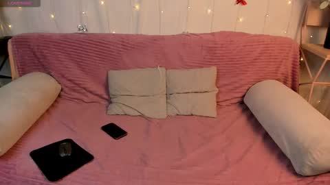 Mandy and Andy online show from 12-21-25, 01:29