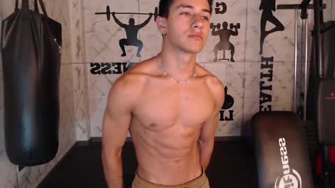 Snapshot of andyjoy_ chatting on 01-17-25, 05:41 Andy Joy online show from 01-17-25, 05:41