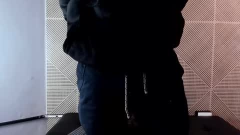 Snapshot of andyjoy_ chatting on 01-20-25, 11:56 Andy Joy online show from 01-20-25, 11:56