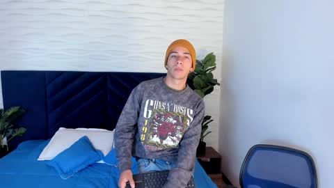 Snapshot of andyjoy_ chatting on 01-24-25, 11:26 Andy Joy online show from 01-24-25, 11:26