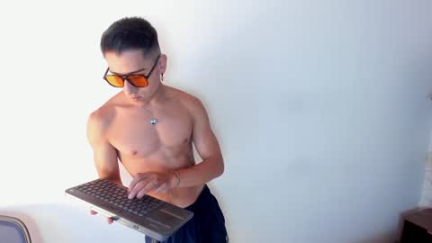 Snapshot of andyjoy_ chatting on 01-30-25, 02:04 Andy Joy online show from 01-30-25, 02:04