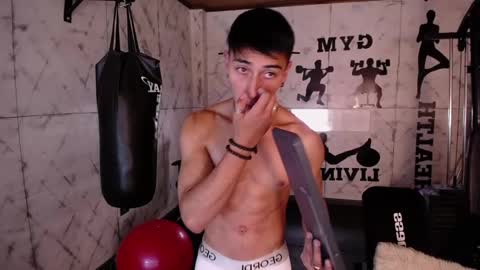 Snapshot of andyjoy_ chatting on 02-08-25, 01:54 Andy Joy online show from 02-08-25, 01:54