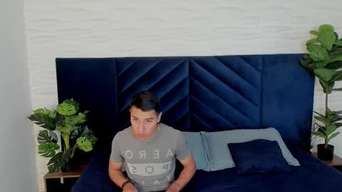 Snapshot of andyjoy_ chatting on 02-12-25, 11:29 Andy Joy online show from 02-12-25, 11:29