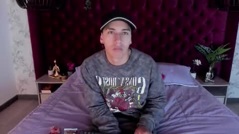 Snapshot of andyjoy_ chatting on 02-13-25, 10:34 Andy Joy online show from 02-13-25, 10:34