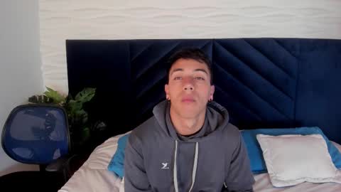 Snapshot of andyjoy_ chatting on 02-15-25, 10:44 Andy Joy online show from 02-15-25, 10:44