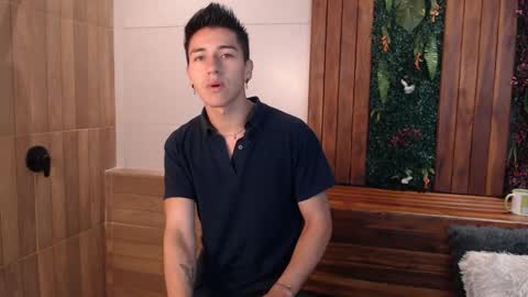 Snapshot of andyjoy_ chatting on 02-19-25, 11:28 Andy Joy online show from 02-19-25, 11:28