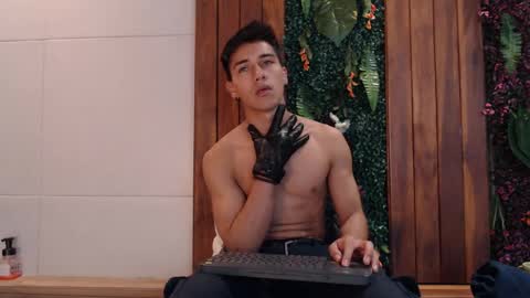 Snapshot of andyjoy_ chatting on 02-19-25, 05:38 Andy Joy online show from 02-19-25, 05:38