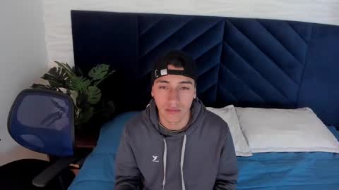 Snapshot of andyjoy_ chatting on 02-22-25, 10:40 Andy Joy online show from 02-22-25, 10:40