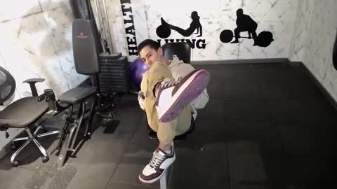 Snapshot of andyjoy_ chatting on 02-26-25, 11:09 Andy Joy online show from 02-26-25, 11:09