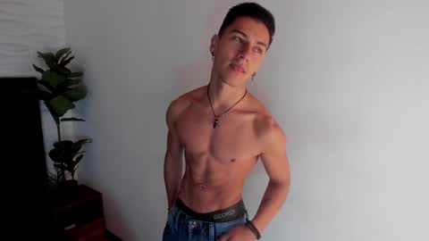 Snapshot of andyjoy_ chatting on 03-07-25, 10:24 Andy Joy online show from 03-07-25, 10:24