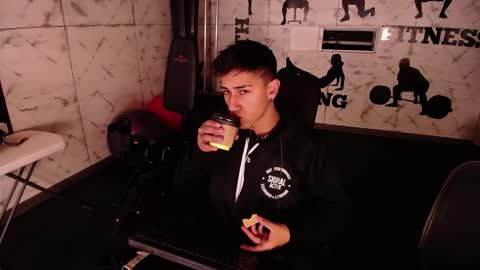 Snapshot of andyjoy_ chatting on 03-10-25, 10:15 Andy Joy online show from 03-10-25, 10:15