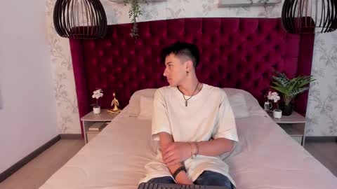 Snapshot of andyjoy_ chatting on 03-12-25, 11:31 Andy Joy online show from 03-12-25, 11:31