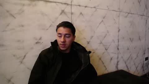 Snapshot of andyjoy_ chatting on 11-08-25, 11:32 Andy Joy online show from 11-08-25, 11:32