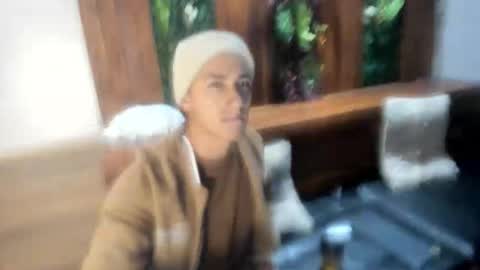 Snapshot of andyjoy_ chatting on 11-20-25, 11:43 Andy Joy online show from 11-20-25, 11:43