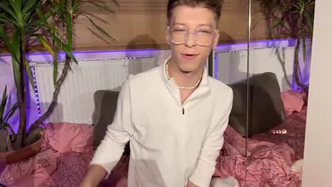 Snapshot of andytwinkkk chatting on 01-24-25, 03:02 AndyTwinkkk online show from 01-24-25, 03:02