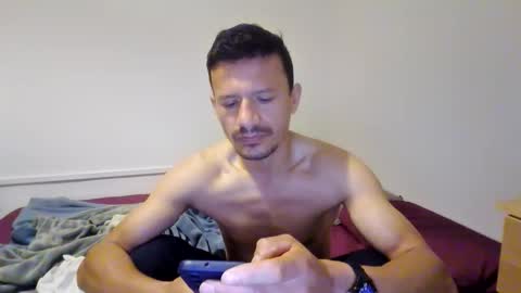 andyy0104 online show from 03-26-26, 05:46