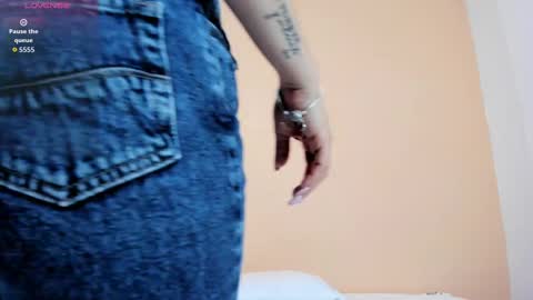 Andy  online show from 09-10-25, 01:11