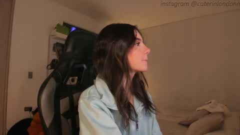 Snapshot of anelisse_ chatting on 10-02-25, 02:40 online show from 10-02-25, 02:40