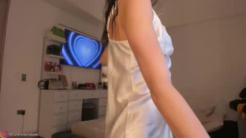 Snapshot of anelisse_ chatting on 10-30-25, 04:36 online show from 10-30-25, 04:36