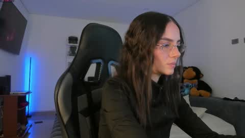      online show from 03-07-26, 04:09