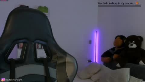      online show from 05-08-26, 02:28