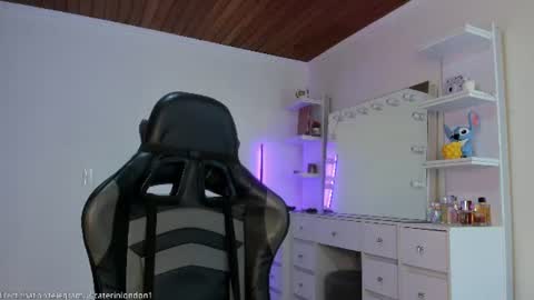      online show from 07-21-26, 02:36