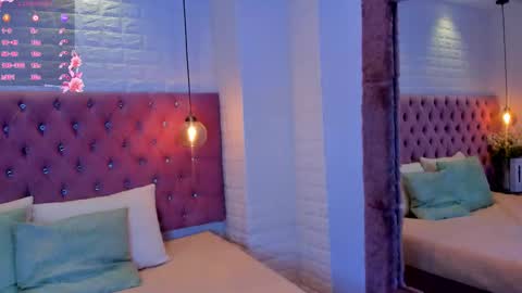 Snapshot of anette_bennet chatting on 11-26-25, 07:37 anette_bennet online show from 11-26-25, 07:37