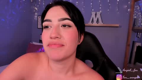 Snapshot of angeel_fox chatting on 01-24-25, 08:44 Angel online show from 01-24-25, 08:44