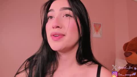 Snapshot of angeel_fox chatting on 09-30-25, 03:00 Angel online show from 09-30-25, 03:00