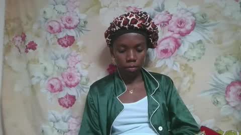 Snapshot of angeeliine chatting on 03-03-26, 01:23 angeeliine online show from 03-03-26, 01:23