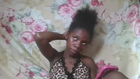 Snapshot of angeeliine chatting on 04-20-26, 06:42 angeeliine online show from 04-20-26, 06:42