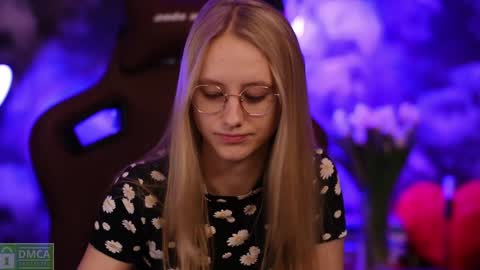 angeellina online show from 01-19-25, 02:04