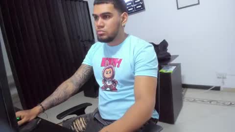 Snapshot of angel__tattoo chatting on 04-27-26, 10:41 angel__tattoo online show from 04-27-26, 10:41