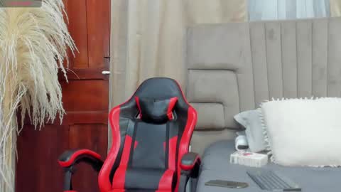 Snapshot of angel_adamx chatting on 10-02-25, 03:13 Angel online show from 10-02-25, 03:13