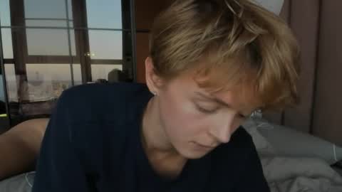 Snapshot of angel_andreww chatting on 04-28-26, 04:12 angel_andreww online show from 04-28-26, 04:12