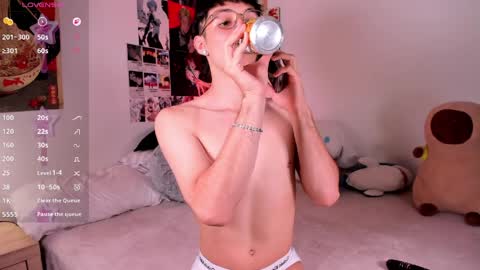 Angel   help me with 100 thumbs up online show from 04-10-26, 08:35