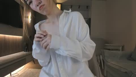 Luluu Chu  online show from 07-06-26, 01:41