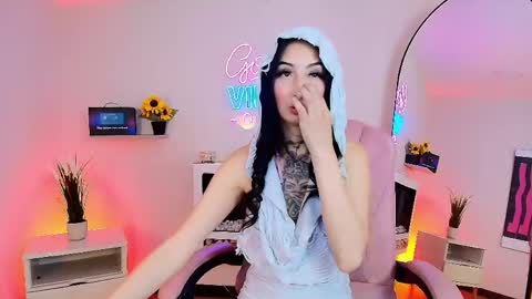 Angel Cooper online show from 05-21-26, 07:43