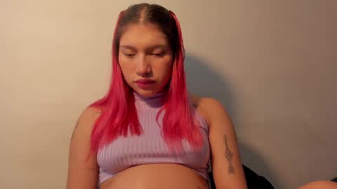 Snapshot of angel_copper chatting on 01-21-25, 11:02 Angie indepent model online show from 01-21-25, 11:02