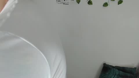 Angel Curl online show from 01-13-26, 10:48